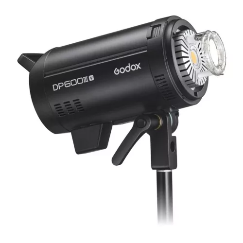 GODOX DP600IIIV vakufény