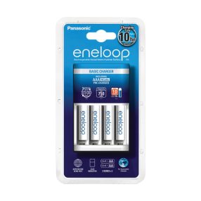   eneloop K-KJ51MCC04E akkumulátor töltő időzítővel 4 db AAA 750mAh akkumulátorral