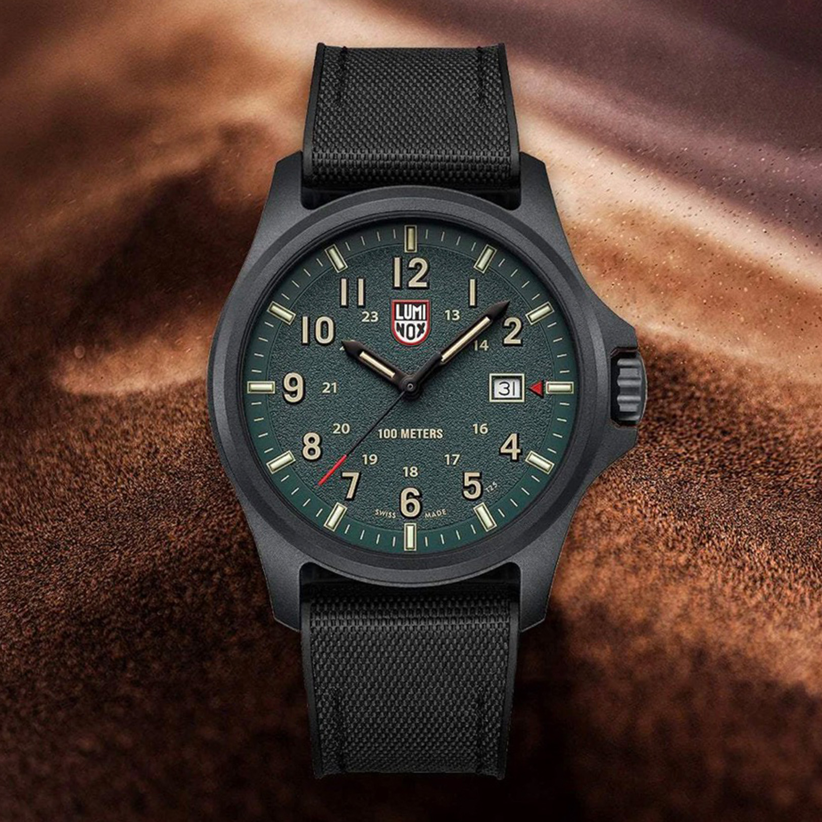 Luminox Atacama Field texturált számlapos óra
