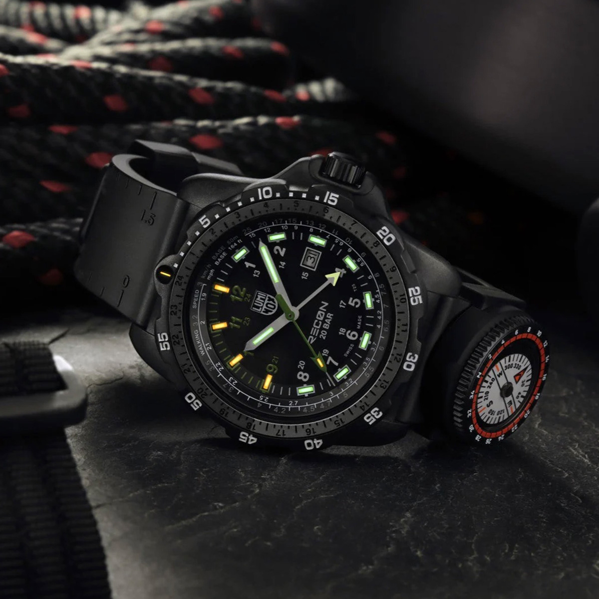 Luminox RECON taktikai óra